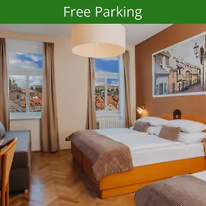 vizitați hotelul